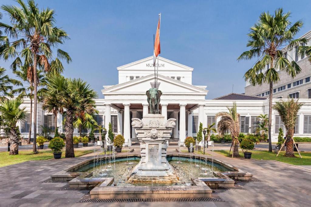 B Shaw Hotel Jakarta Eksteriør billede