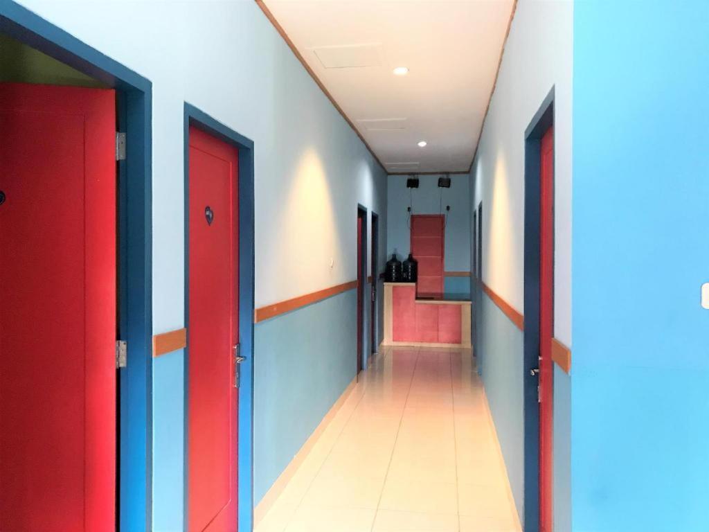 B Shaw Hotel Jakarta Eksteriør billede